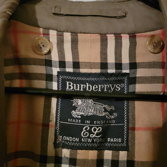 Great condition Burberry trench coat with removable liner - Picture 4 of 15